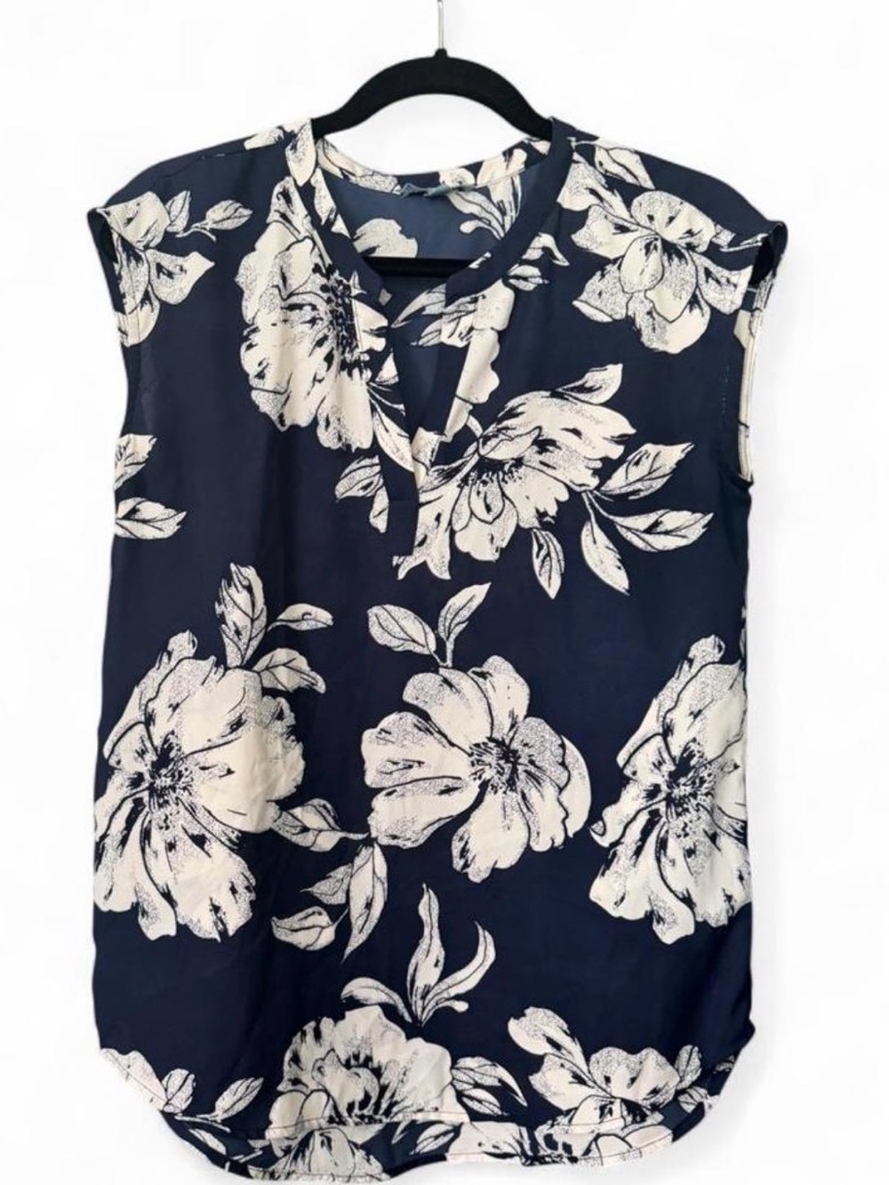 Navy Floral Cap-Sleeve V-Neck Blouse by Fleur Blue